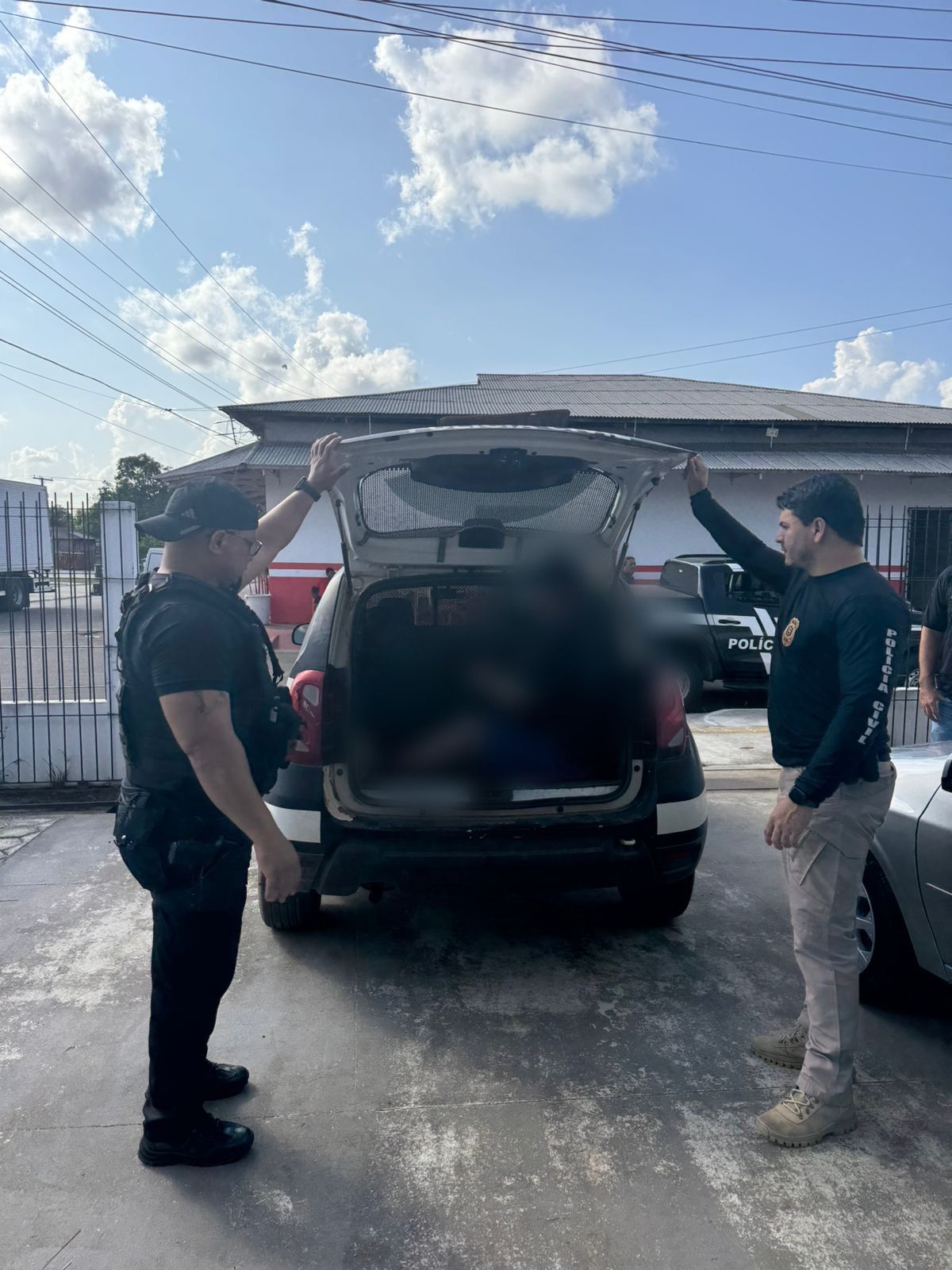 EM ITAUBAL DO PIRIRIM, POLÍCIA CIVIL PRENDE TRÊS IRMÃOS EM FLAGRANTE POR TRÁFICO DE DROGAS E ASSOCIAÇÃO PARA O TRÁFICO DE DROGAS